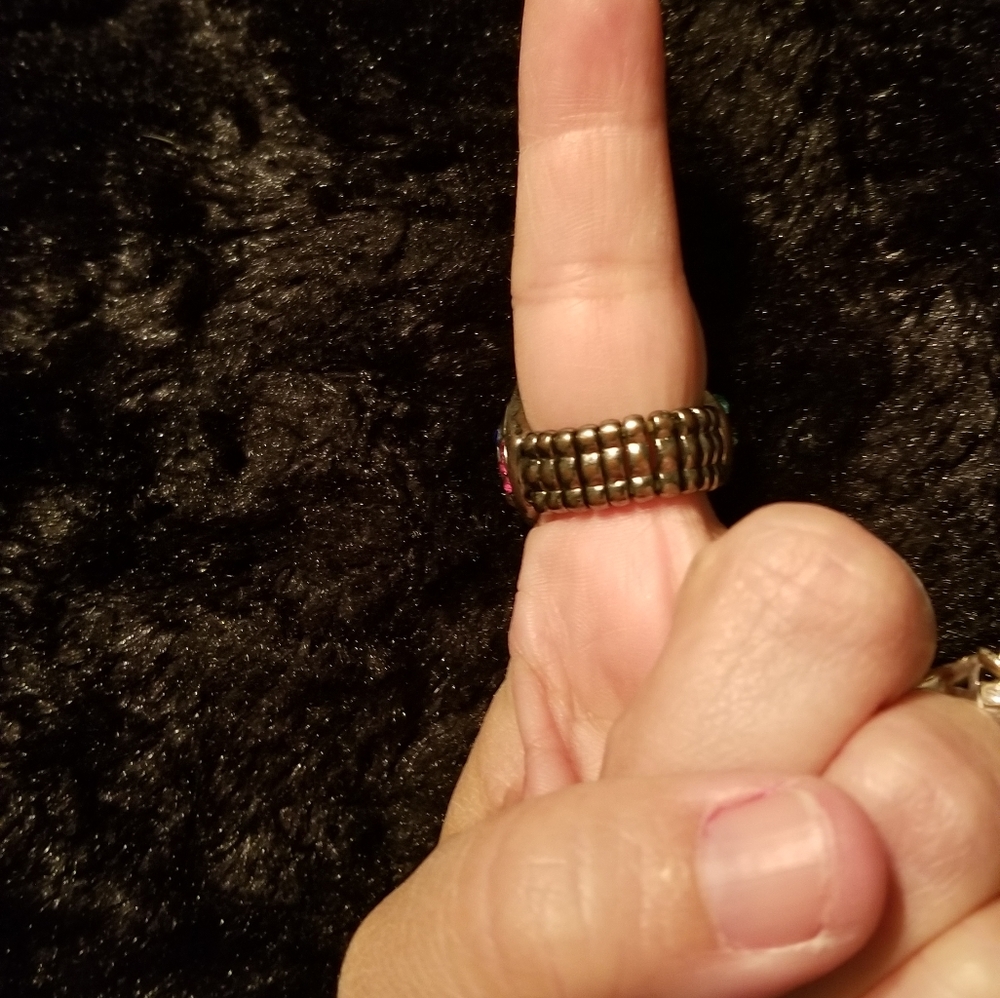 Unique ring! - Picture 2 of 2